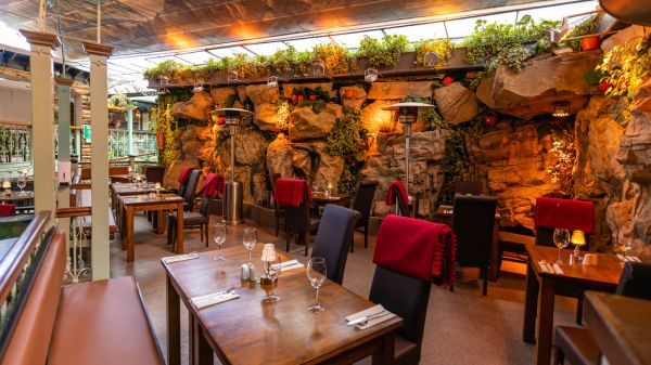 harcourt-bar-garden-lounge-3